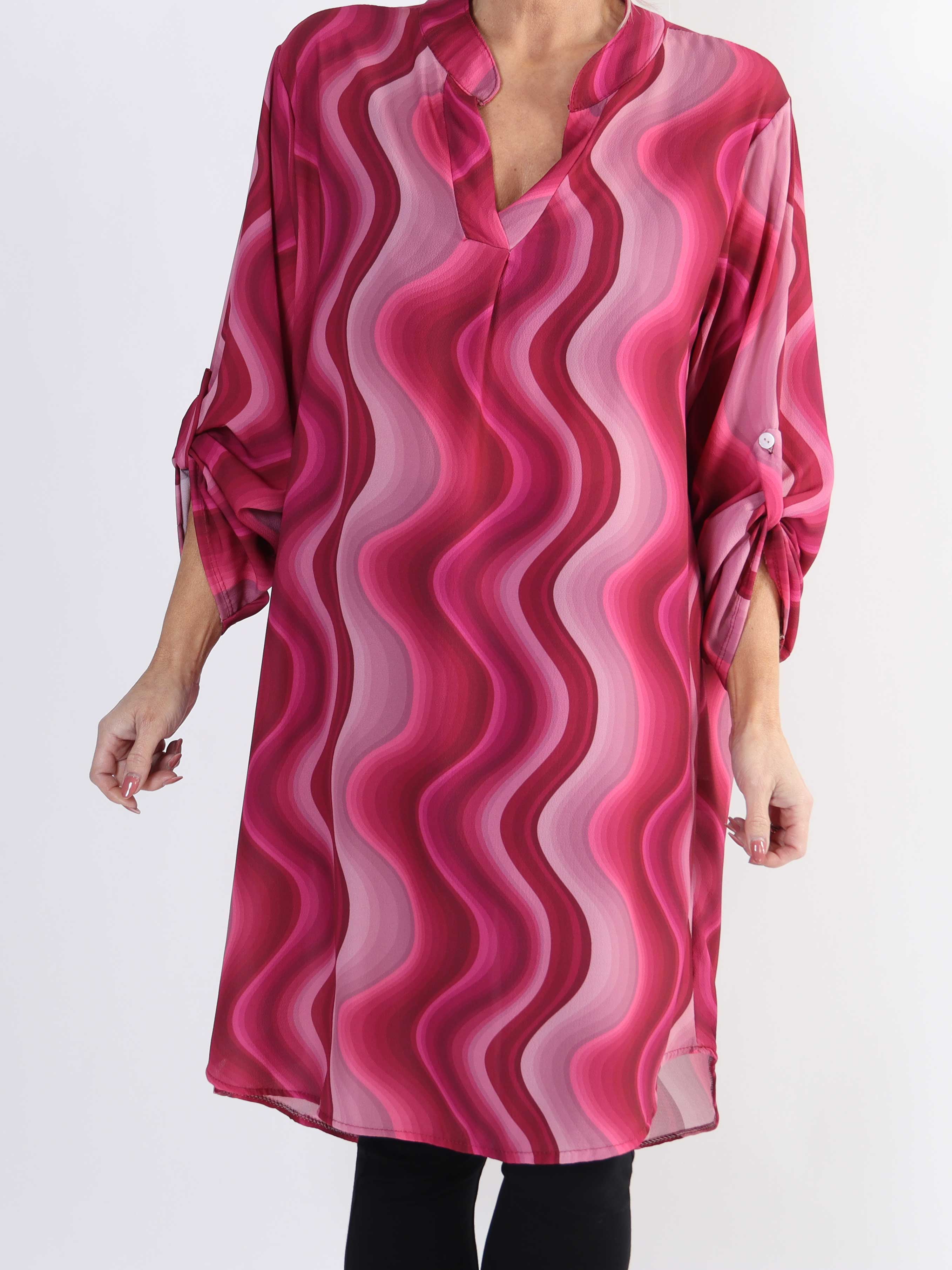 Vanesa Dress Wave - Let og luftig mønstret plus size kjole